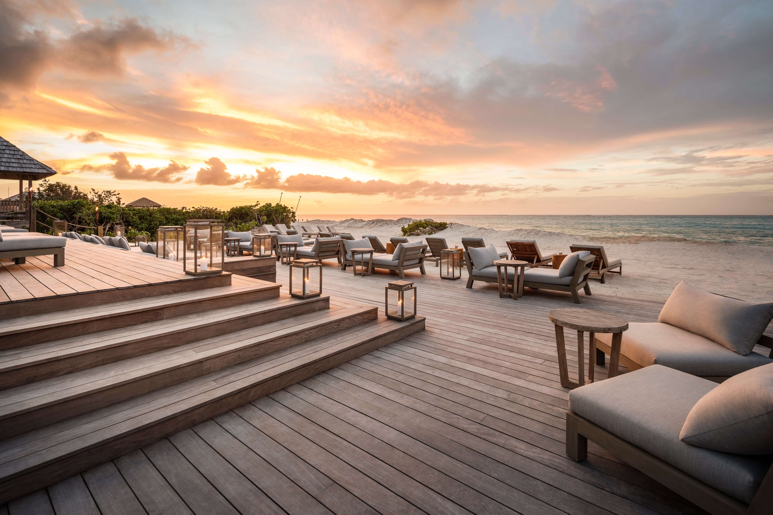 COMO_Beach_Club_-_Deck_-_Sundown